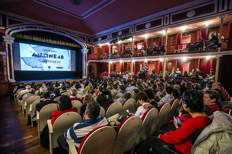 Público Teatro Salón Cervantes_2