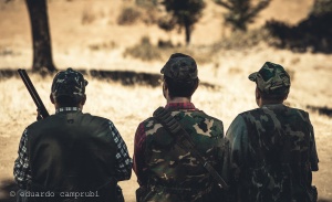 A LO OSCURO MÁS SEGURO