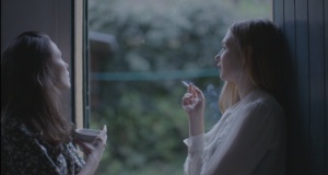 LAS FLORES CRECEN EN LA SOMBRA 