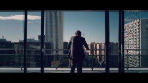 LA BOMBA EN EL DESPACHO