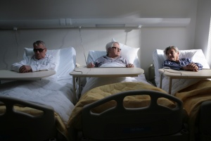 LE LIT PRÈS DE LA FENÊTRE