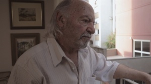 TOMOU CAFÉ E ESPEROU