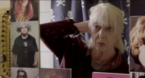 UN ELÉPHANT ME REGARDE