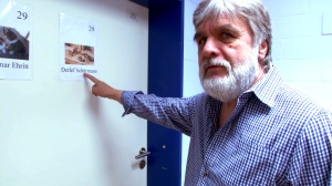 GESTERN GINGS NOCH, HERR SCHÜRMANN