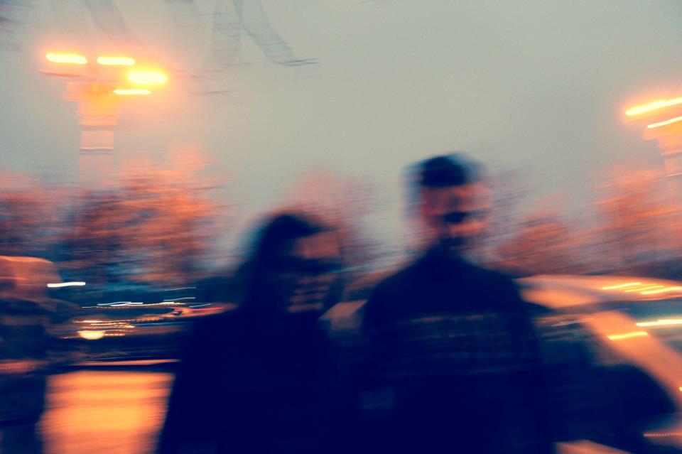 INTRE DEJA SI NU INCA