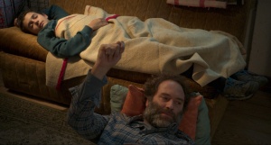 À NOITE FAZEM-SE AMIGOS