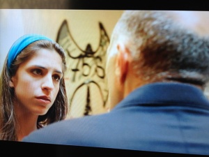 CON GLI OCCHI CHIUSI