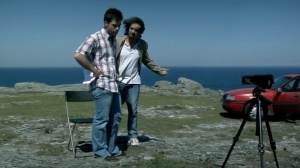 DOUS HOMES E UN SUICIDIO