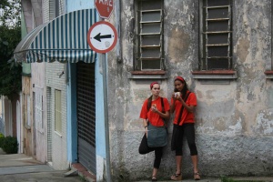 O PARAÍSO EM SUAS MÃOS