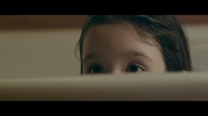 HAY ALGO EN LA OSCURIDAD