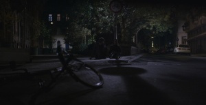 TIZENHÁROM ÉS FÉL PERC