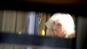 HOMBRE QUE HACE QUE DUERME