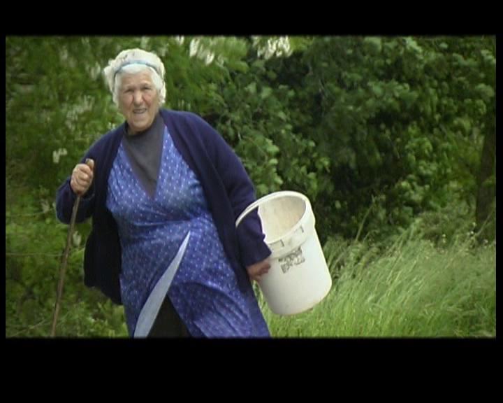 BATA POR FÓRA (MULLER POR DENTRO)