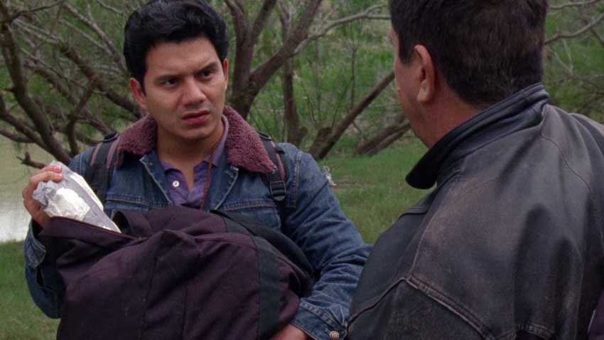 BORDANDO LA FRONTERA