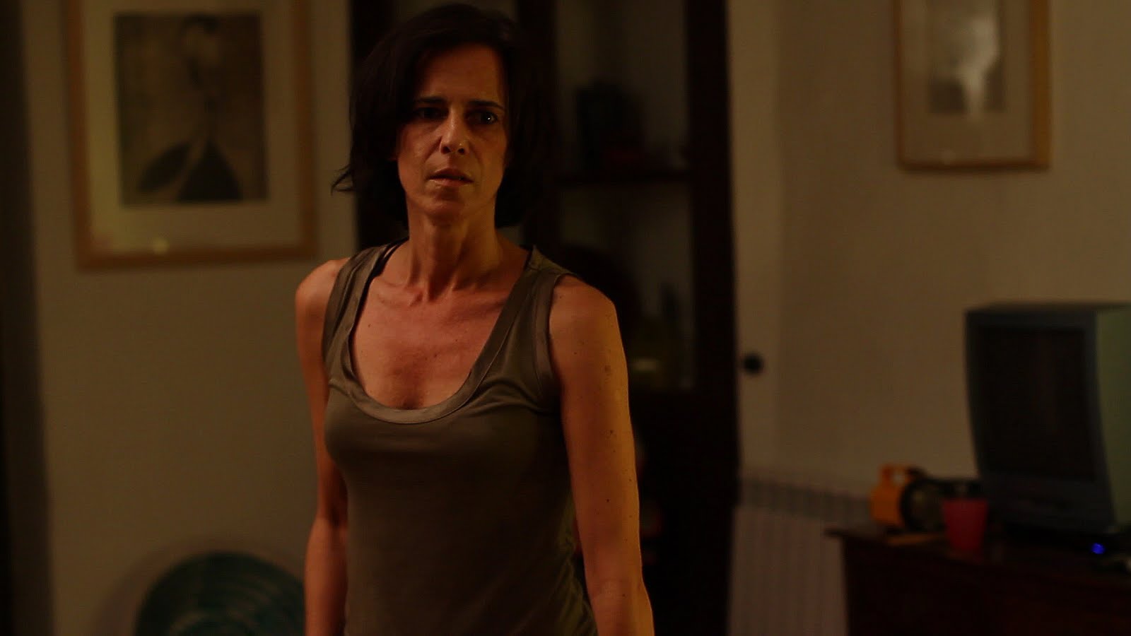 LOS SUSURROS AMARGOS DE LAS CIGARRAS