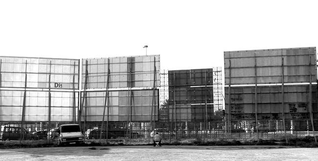 EL ATAQUE DE LOS ROBOTS DE NEBULOSA-5