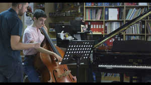 EL SOLISTA DE LA ORQUESTA